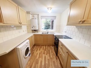 Kitchen- click for photo gallery
